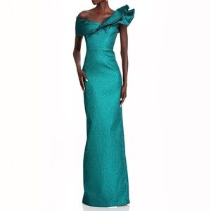 New Teri Jon by Rickie Freeman Metallic Jacquard Asymmetrical Ruffle Gown Size 6